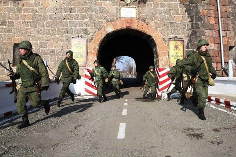 102-я база в Армении: защита или угроза?