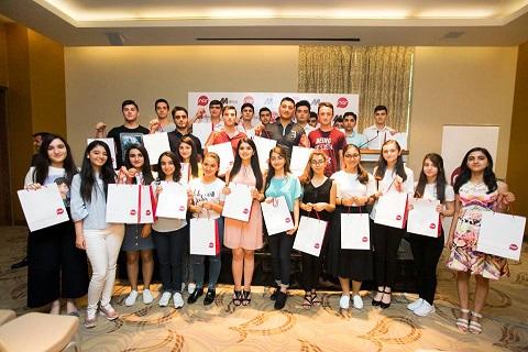 Nar awards the enrollees
