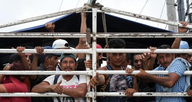 Trump threatens to close Mexico border