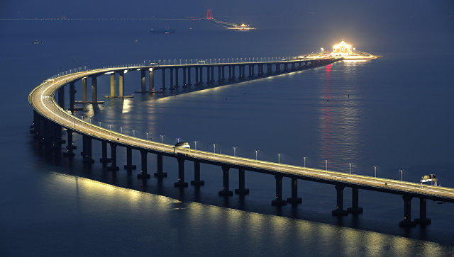 В Китае открыли самый длинный в мире морской мост