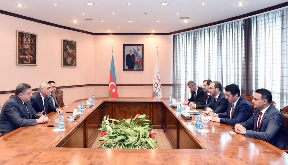 Türkiyəli nazir Bakıda: Olimpiya komitəsində görüş... - Foto