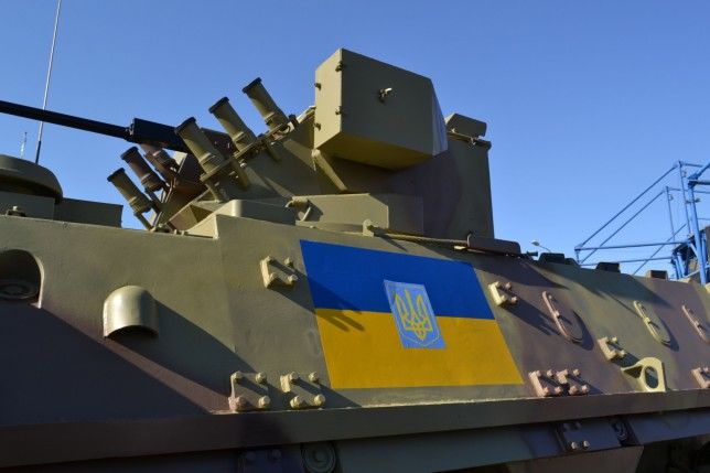 Ukraynaya bu qədər tank lazımdır - Zelenski