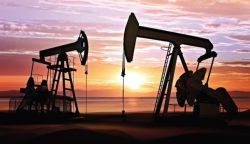 Нефть подешевела