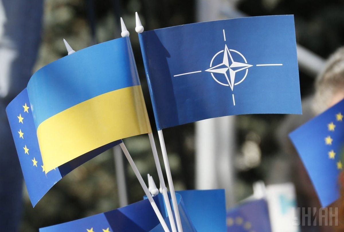 Франция настаивает на вступлении Украины в НАТО<span class="qirmizi"></span>