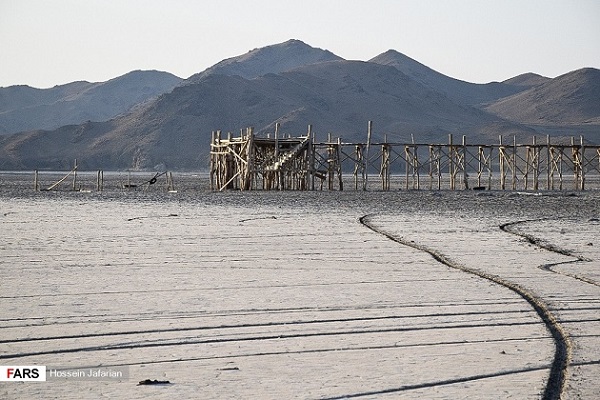 درویش: دریاچه ارومیه تا ۶ ماه دیگر حتما خشک می‌شود