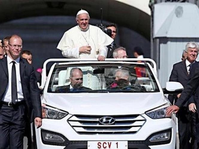 Gecə klubunun mühafizəçisi necə Papa oldu?