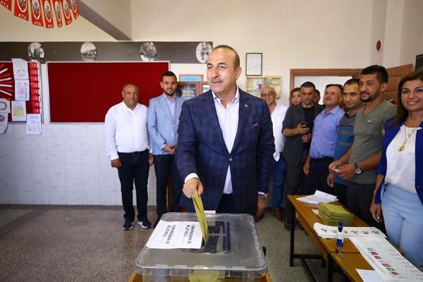 Tariximizin ən kritik seçkiləri keçirilir - Çavuşoğlu