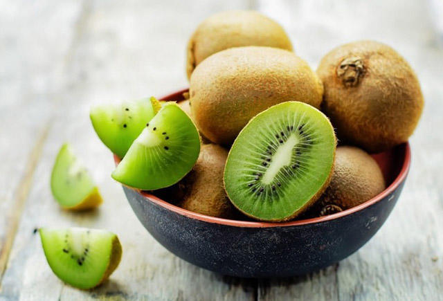 از خوردن پوست مغذی این میوه غافل نشوید