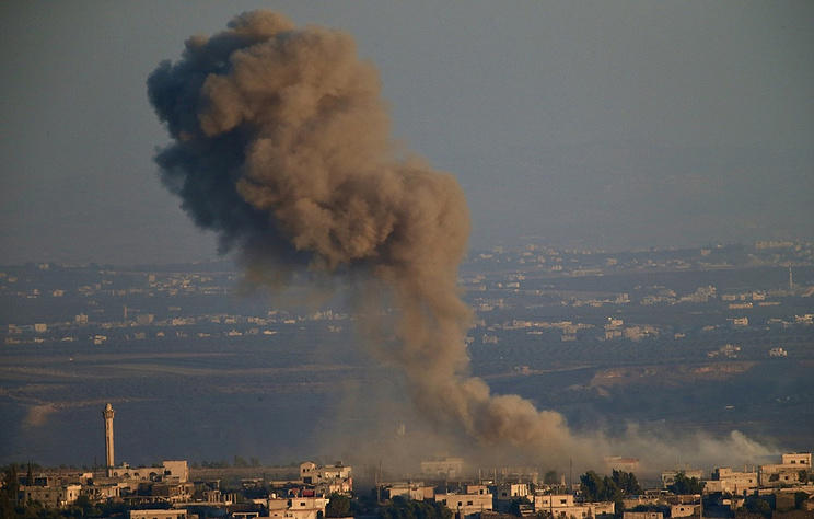 Building collapses as a result of explosion in Syria