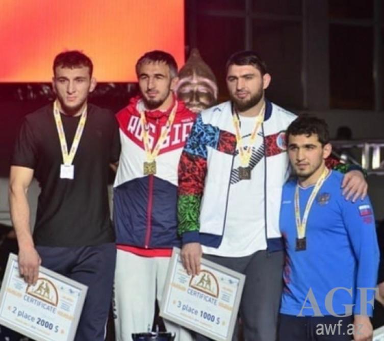 Azerbaijani wrestler captures bronze at Alans tournament