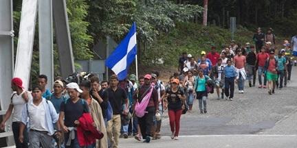Migrants set off from Honduras toward the US border