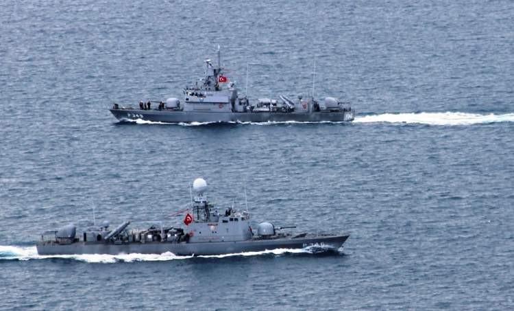 Türk gəmiləri rus hərbi bazasına daxil oldu