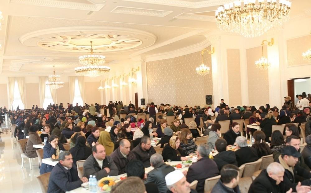 Daha bir rayonda dəbdəbəli ehsan ləğv edildi