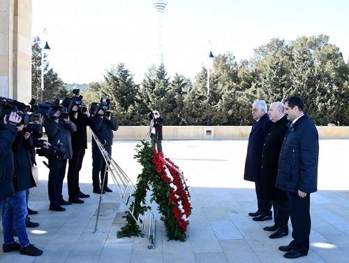 Turkish MPs pay respect to national leader Heydar Aliyev