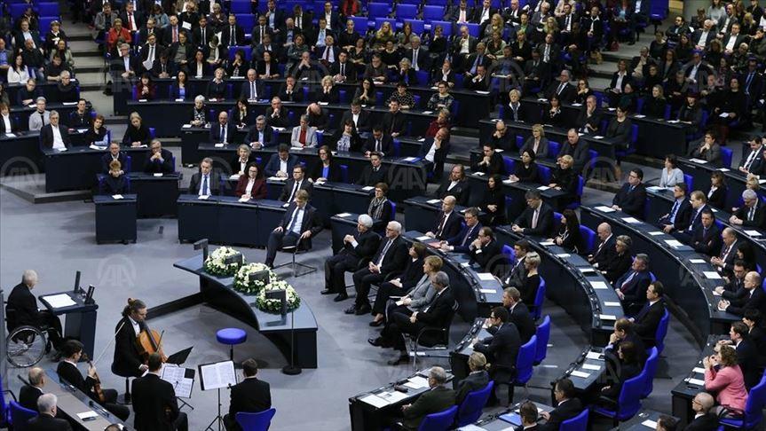 آلمانییا پارلامنتی: ایران اعداملارا سون قویسون!