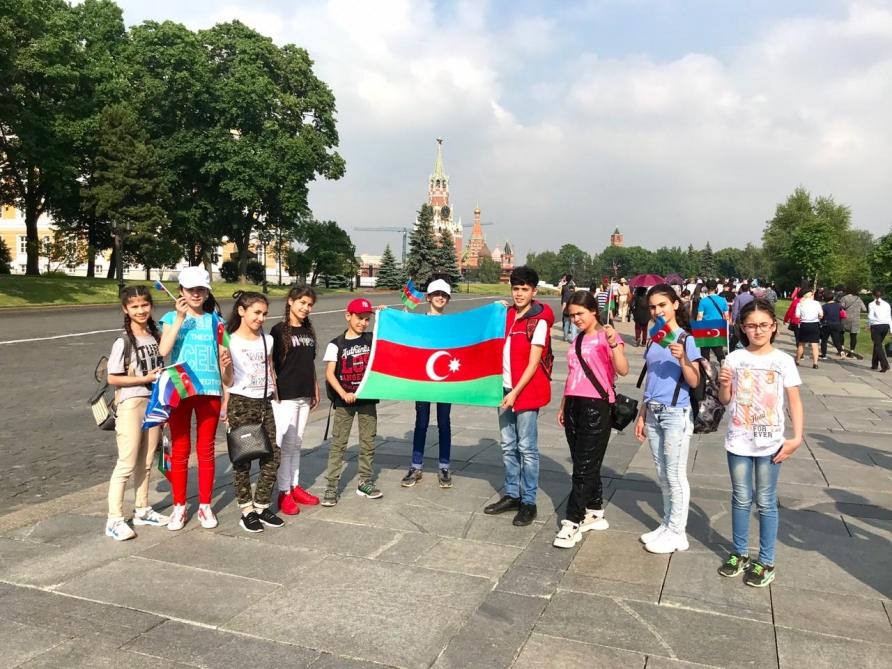 Поездка в Москву - Подарок от Лейлы Алиевой детям