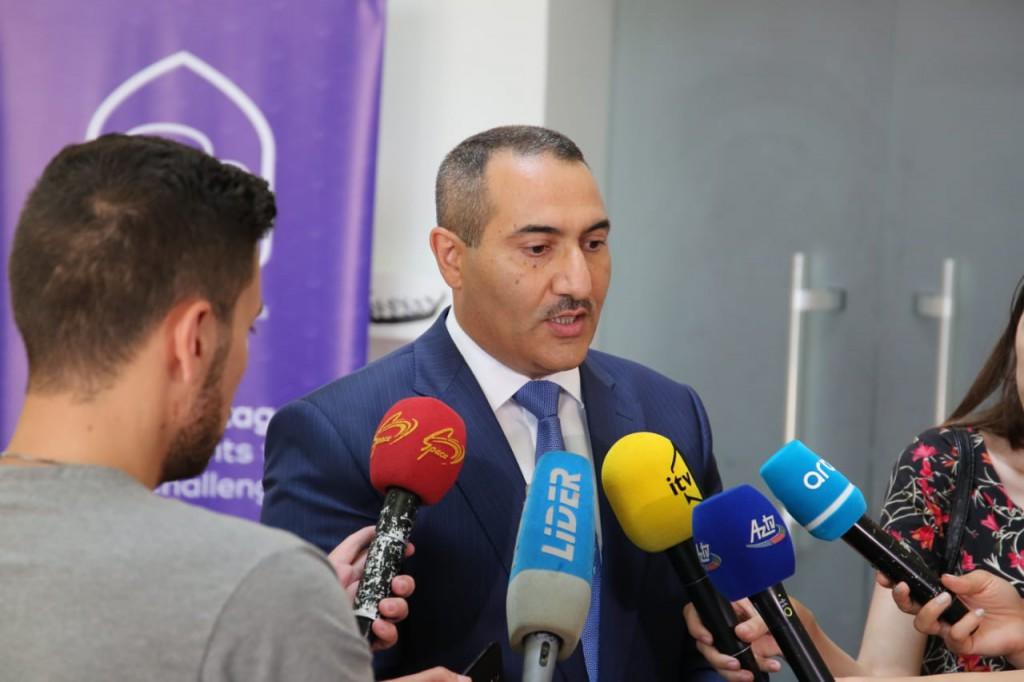 30 ölkənin gəncləri Qobustan qoruğunda - Foto
