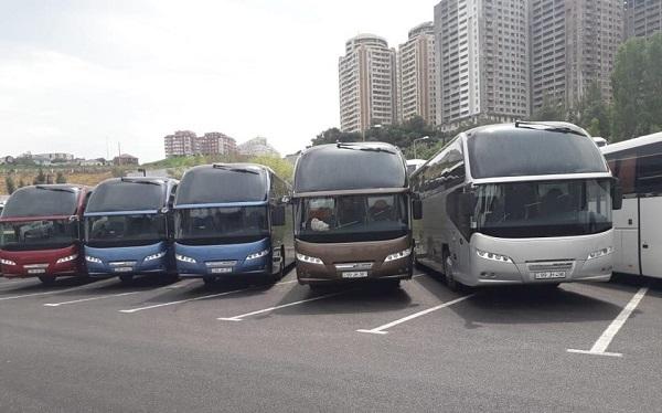 Баку по просьбе армян отправил в Ханкенди 30 автобусов