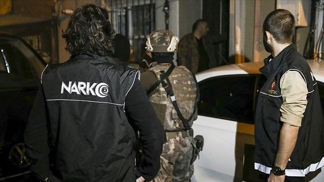 Türkiyədə iki qrup arasında silahlı atışma - Video