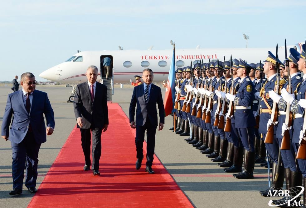 Türkiyə vitse-prezidenti Bakıda - Foto