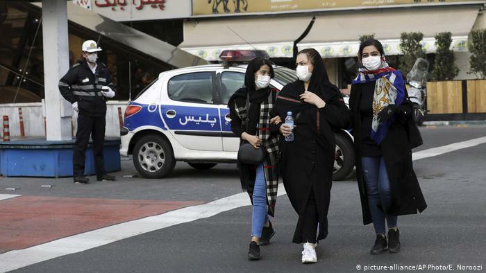 İranda qadınlara daha bir qadağa