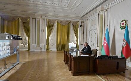 Ильхам Алиев провел совещание - Фото