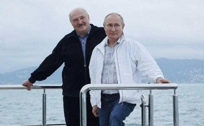 Lukaşenko Soçiyə getdi: Putinlə görüş...