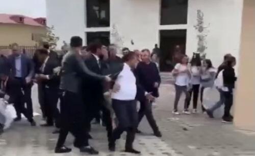 Masallıda məktəbli qızlar arasında kütləvi dava...