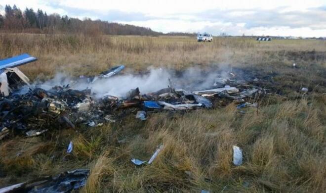 Small aircraft crashes in Russia, two dead