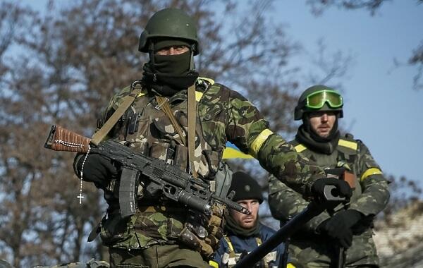 Ukraynanın 100 minlik ordusu burdadır - Roqov