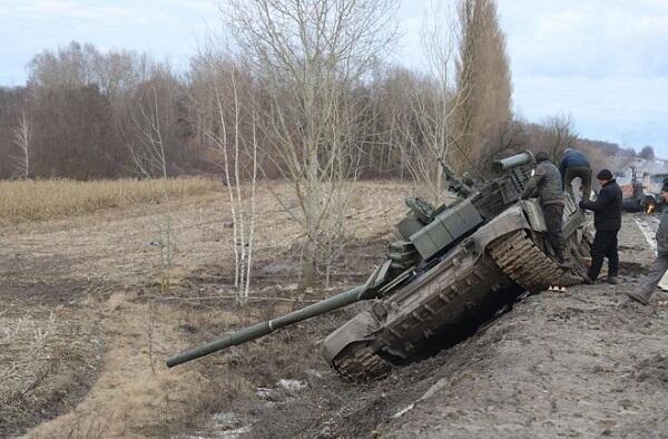Russian tanks are easily destroyed in Ukraine because of this