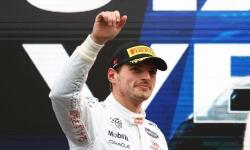 Verstappen surpasses Schumacher to take the lead