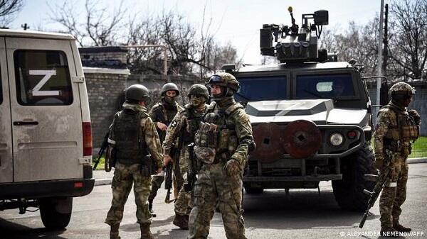 Русские военные бегут из Лимана - Видео