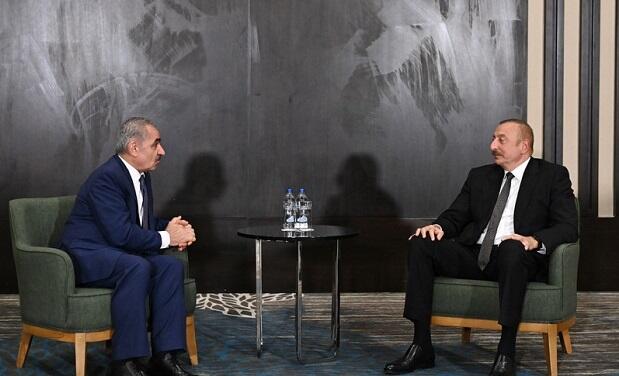 Prezident Konyada Fələstinin baş naziri ilə görüşdü