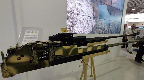 Azerbaijan unveils three new machine guns -