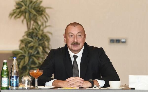 Алиев и Герцог встретились один на один
