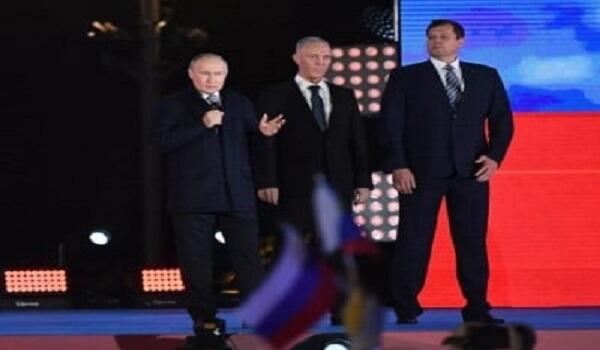 Putin Qırmızı Meydanda çıxış etdi: Onlara borcluyuq - Video