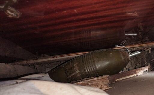 Landmines were discovered in houses in Zabuk and Sus -