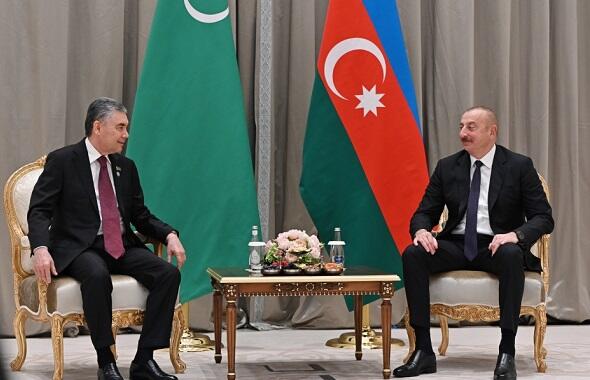 İlham Əliyev Berdiməhəmmədovla görüşdü