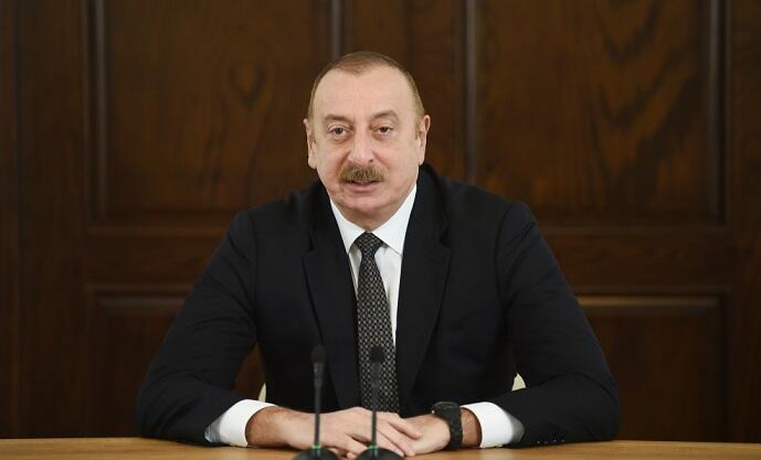 Президент Ирака поздравил Ильхама Алиева