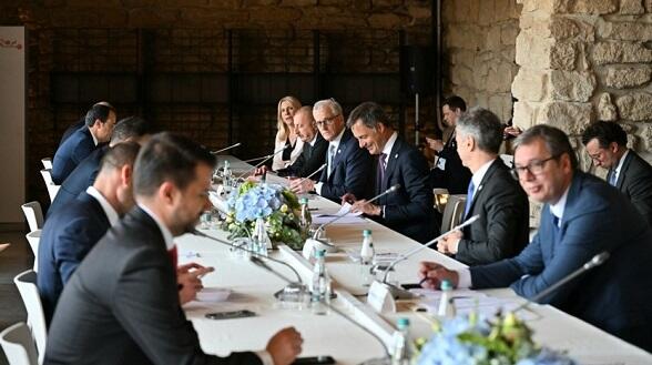Ilham Aliyev participated in a round table in Chisinau