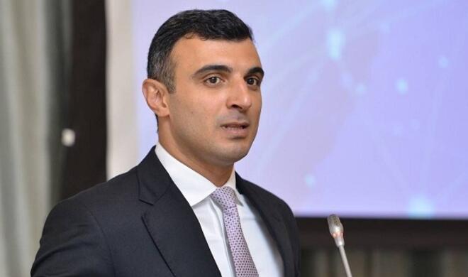 Baş bankirdən maaşını kartla alanlara müjdə
