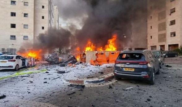 Rəfahda zirehli maşın partladı: İsrailin 8 əsgəri öldü