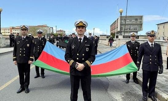 Azerbaijani servicemen in Italy -