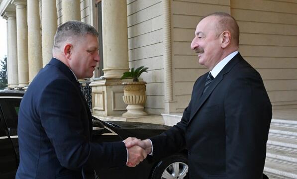 Prezident Slovakiyanın baş naziri ilə görüşdü - Foto