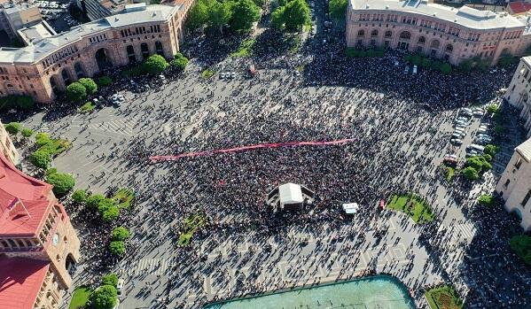 Rally in Yerevan: Bagrat gave Pashinyan 1 hour
