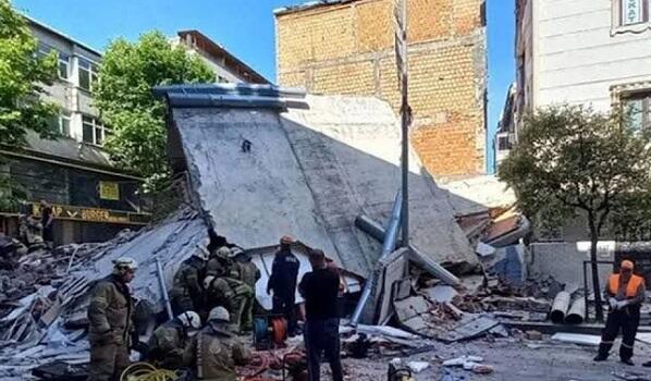 A building collapsed in Istanbul: 1 dead, 8 injured
