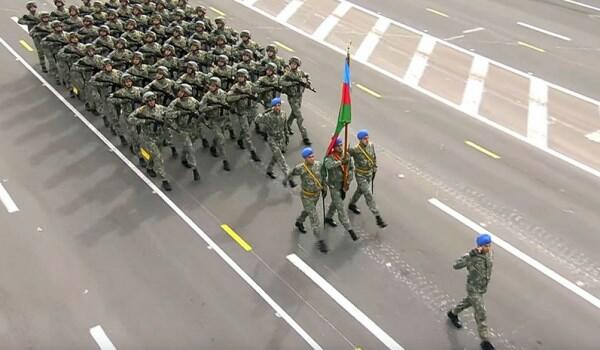 Азербайджанские военные на параде в Минске - Видео