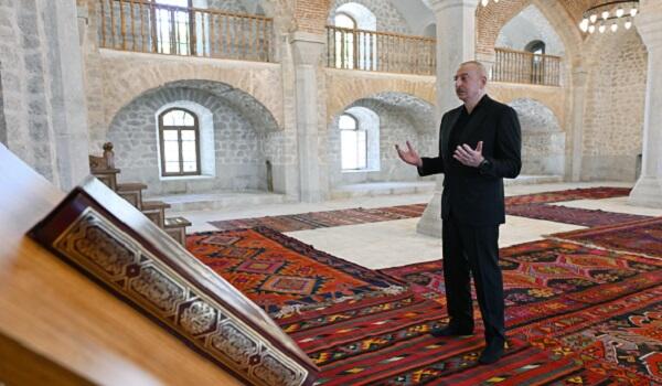 Prezident Gövhər Ağa məscidinin açılışında... - Foto