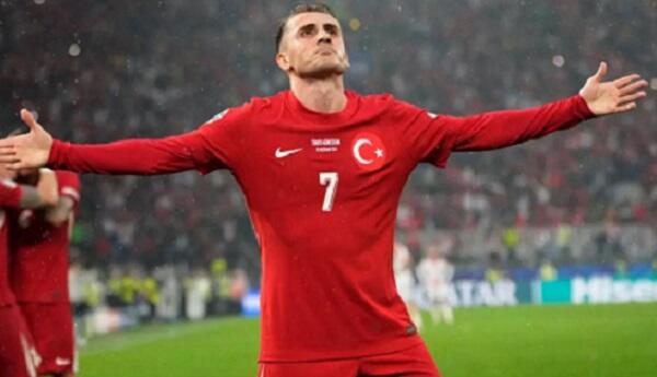Kərəm Aktürkoğlu rəsmən "Fənərbağça"da